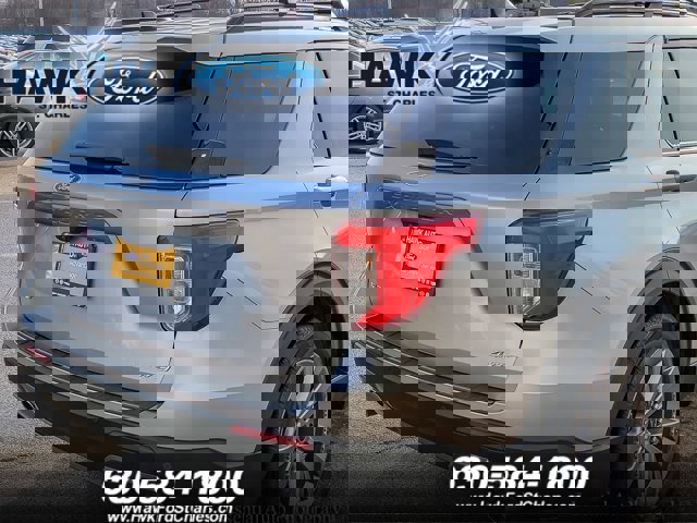 Certified 2022 Ford Explorer XLT w/ Equipment Group 202A image 6