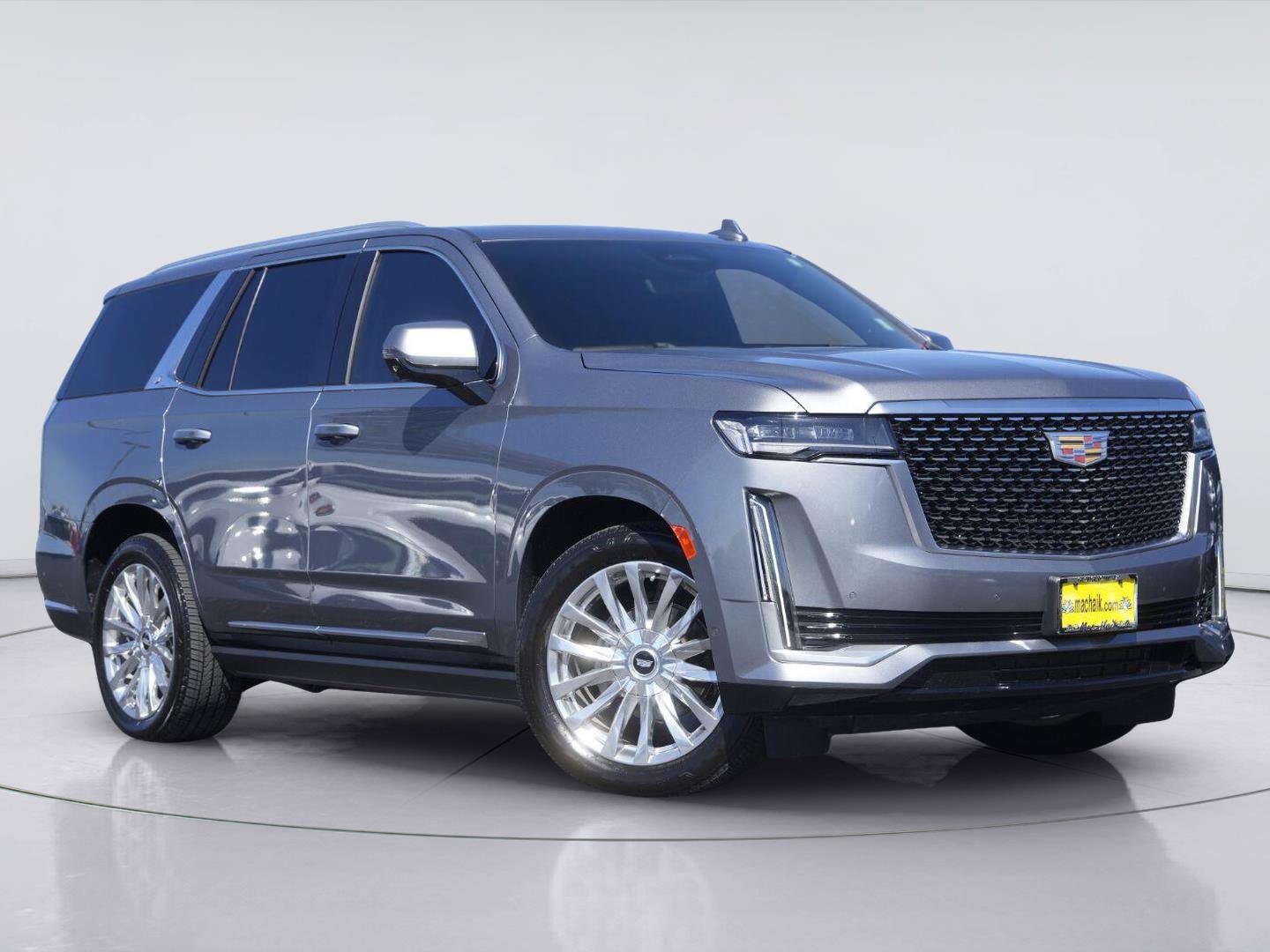Used 2022 Cadillac Escalade Premium Luxury w/ Performance Package RWD image 2
