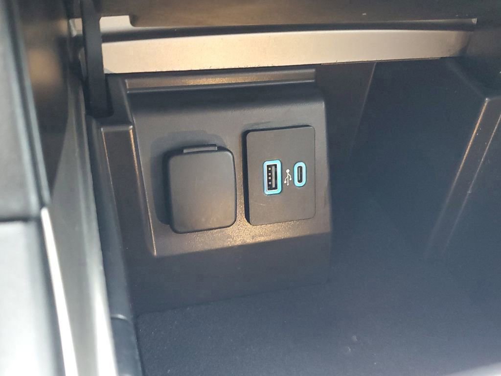 Certified 2021 Ford Explorer BASE image 29