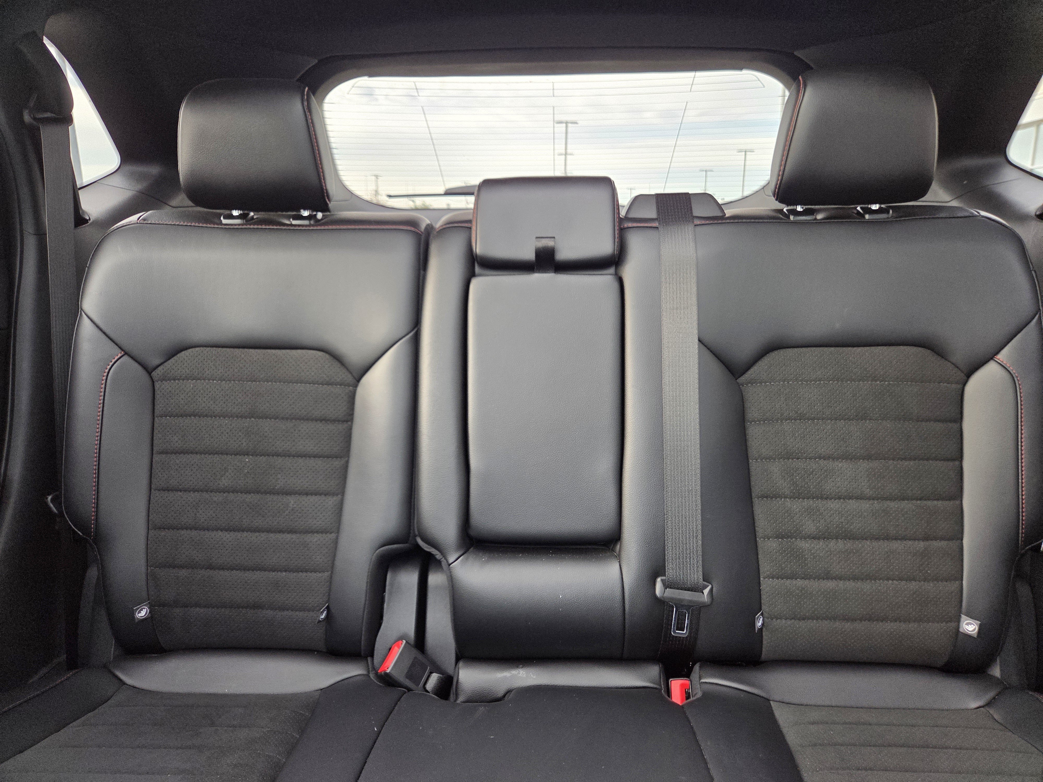 Certified 2024 Ford Edge ST-Line AWD/4WD image 19