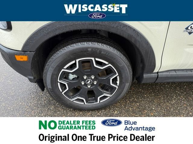 Certified 2025 Ford Bronco Sport Outer Banks w/ Outer Banks Tech Package+ AWD/4WD image 35