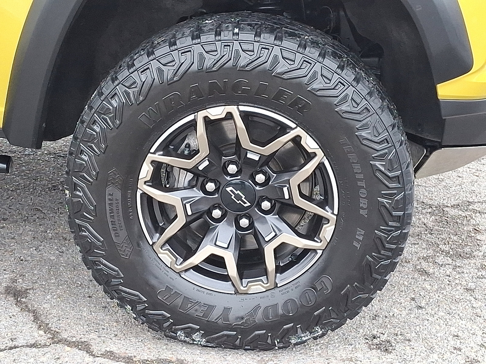 Used 2023 Chevrolet Colorado ZR2 image 8