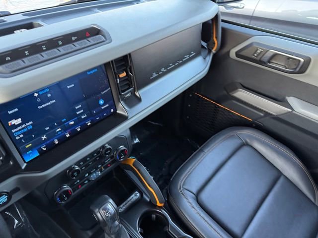Certified 2022 Ford Bronco Badlands w/ Sasquatch Package AWD/4WD image 27