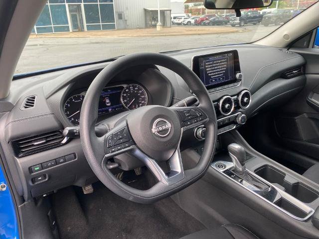 Used 2025 Nissan Sentra SV FWD image 12