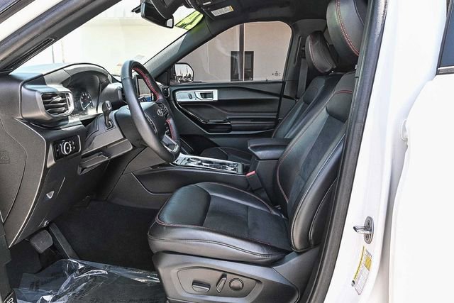 Certified 2024 Ford Explorer ST-Line w/ Class IV Trailer Tow Package AWD/4WD image 21
