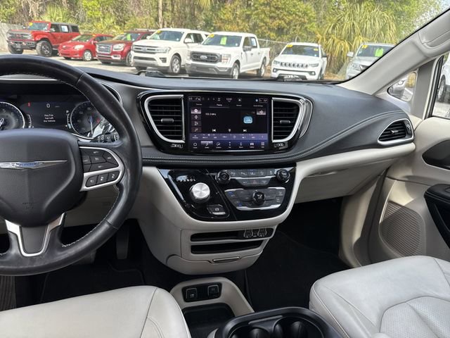 Used 2021 Chrysler Pacifica Touring-L w/ Premium & Safety Sphere Group image 29