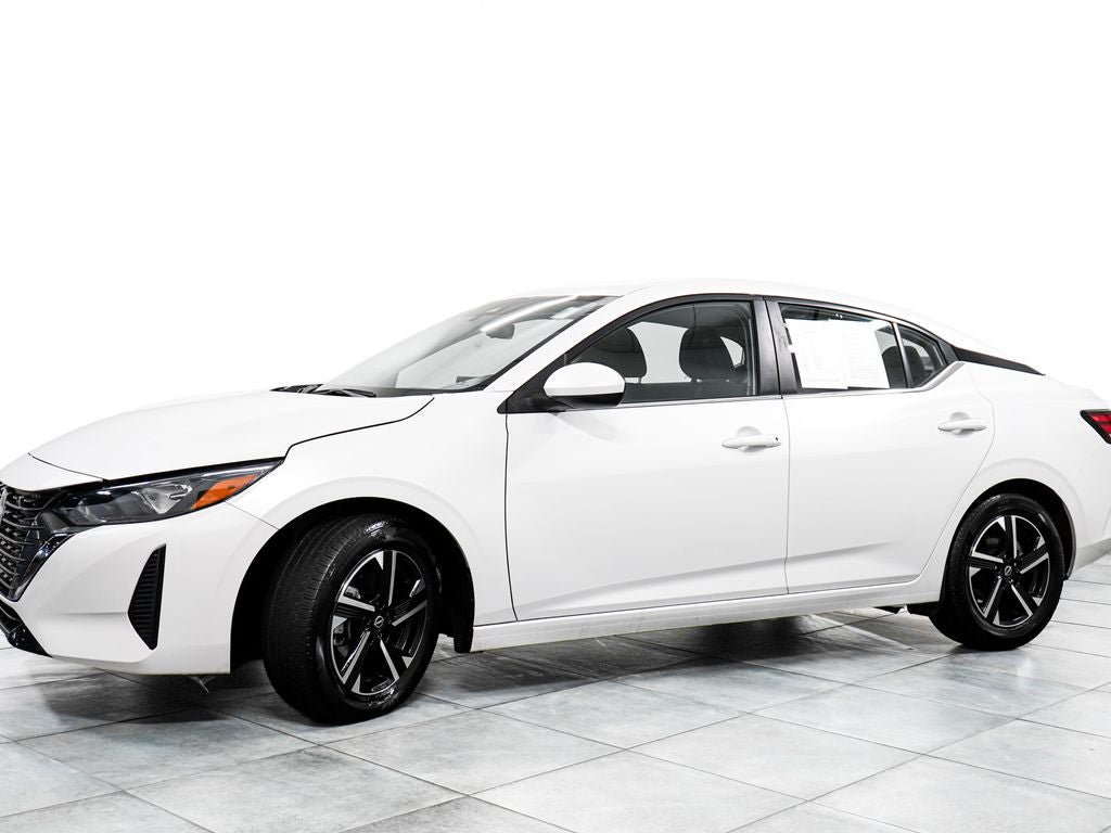 Used 2024 Nissan Sentra SV FWD image 4