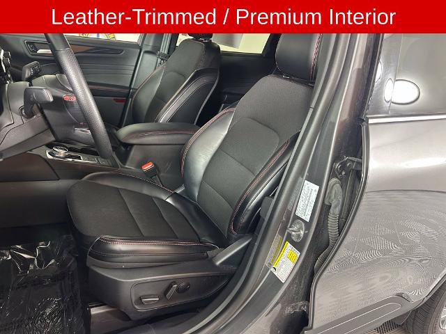 Certified 2025 Ford Escape ST-Line Select AWD/4WD image 11