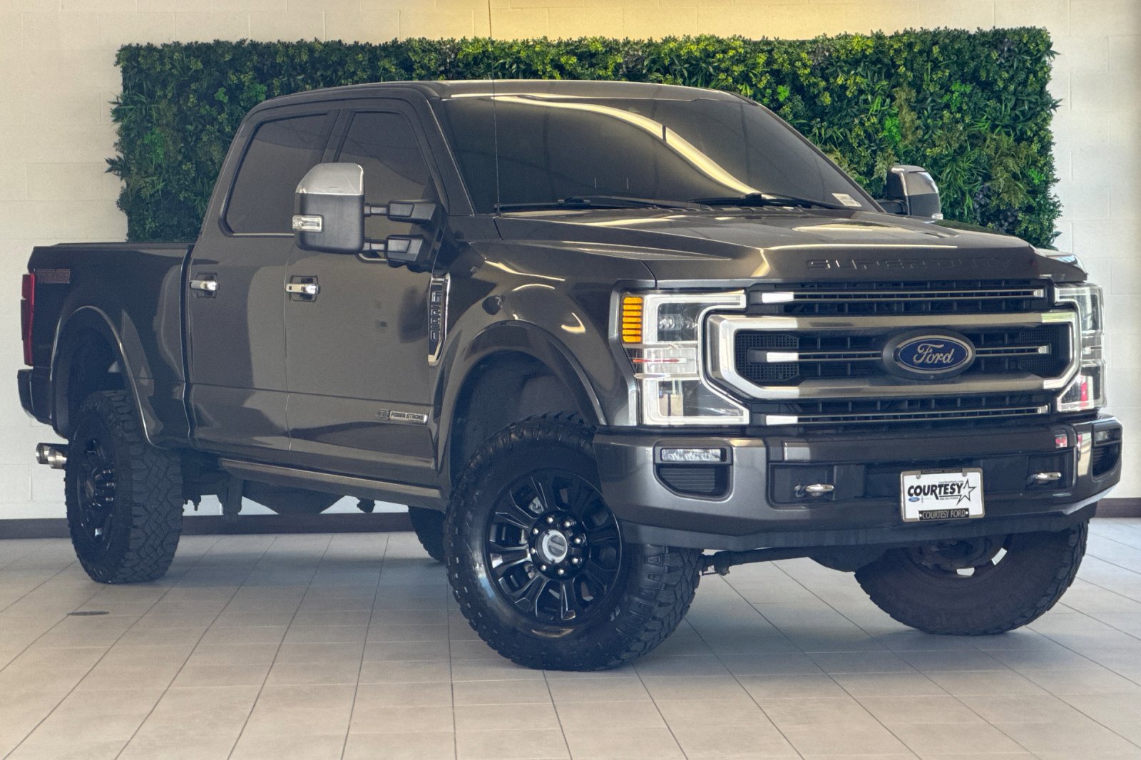 Certified 2020 Ford F250 Platinum w/ Tremor Off-Road Package AWD/4WD image 2