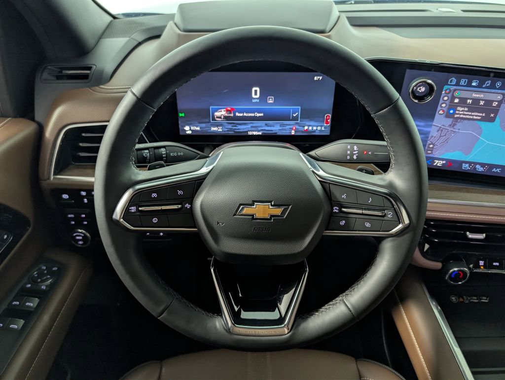 Used 2025 Chevrolet Tahoe High Country AWD/4WD image 19