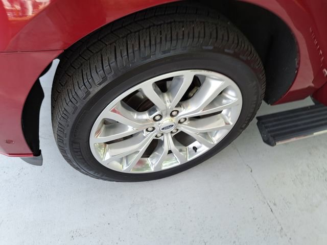 Certified 2019 Ford Expedition Platinum image 30