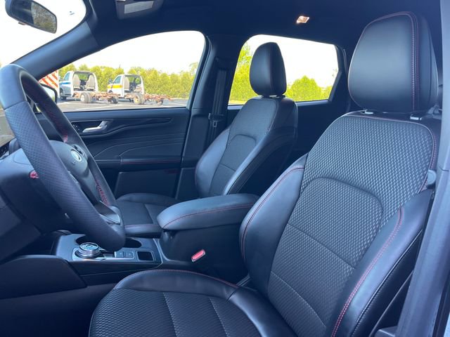 Certified 2023 Ford Escape ST-Line w/ Tech Pack #1 FWD image 12