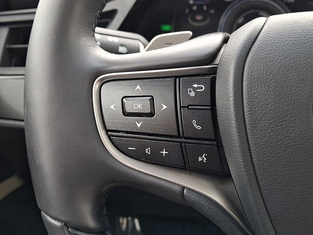 Used 2022 Lexus ES 300h w/ Accessory Package image 21