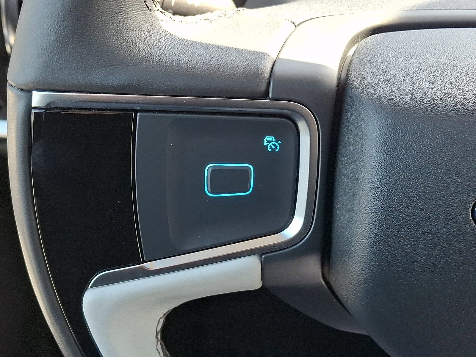 Certified 2025 Ford Expedition Max Platinum w/ Platinum Ultimate Package image 27