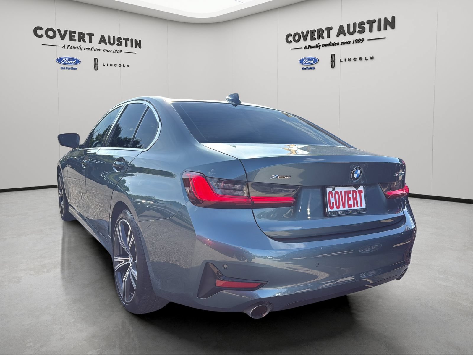 Used 2021 BMW 330i xDrive Sedan AWD/4WD image 4