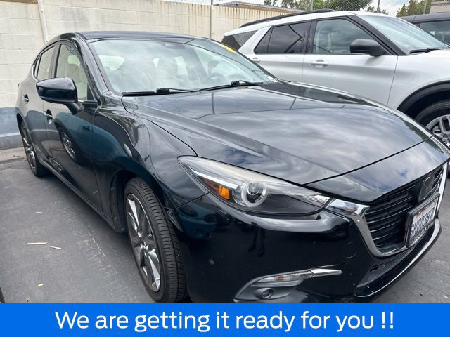 Used 2018 MAZDA MAZDA3 Grand Touring w/ Premium Equipment Package FWD image 1