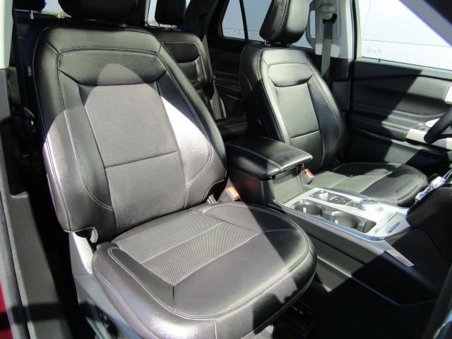 Certified 2023 Ford Explorer Limited w/ Limited Technology Package AWD/4WD image 12