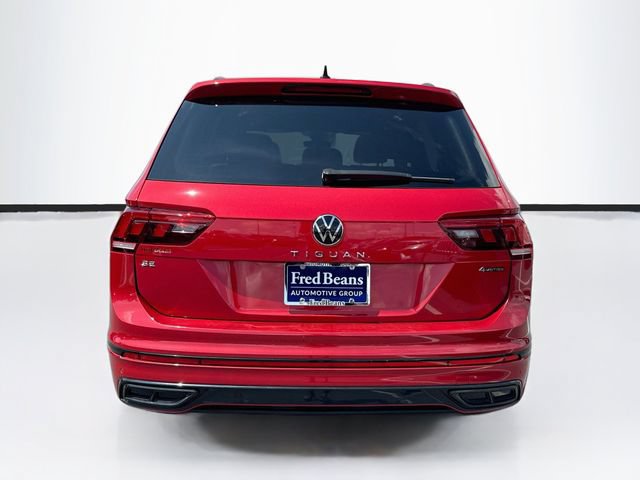 Used 2024 Volkswagen Tiguan SE R-Line AWD/4WD image 9