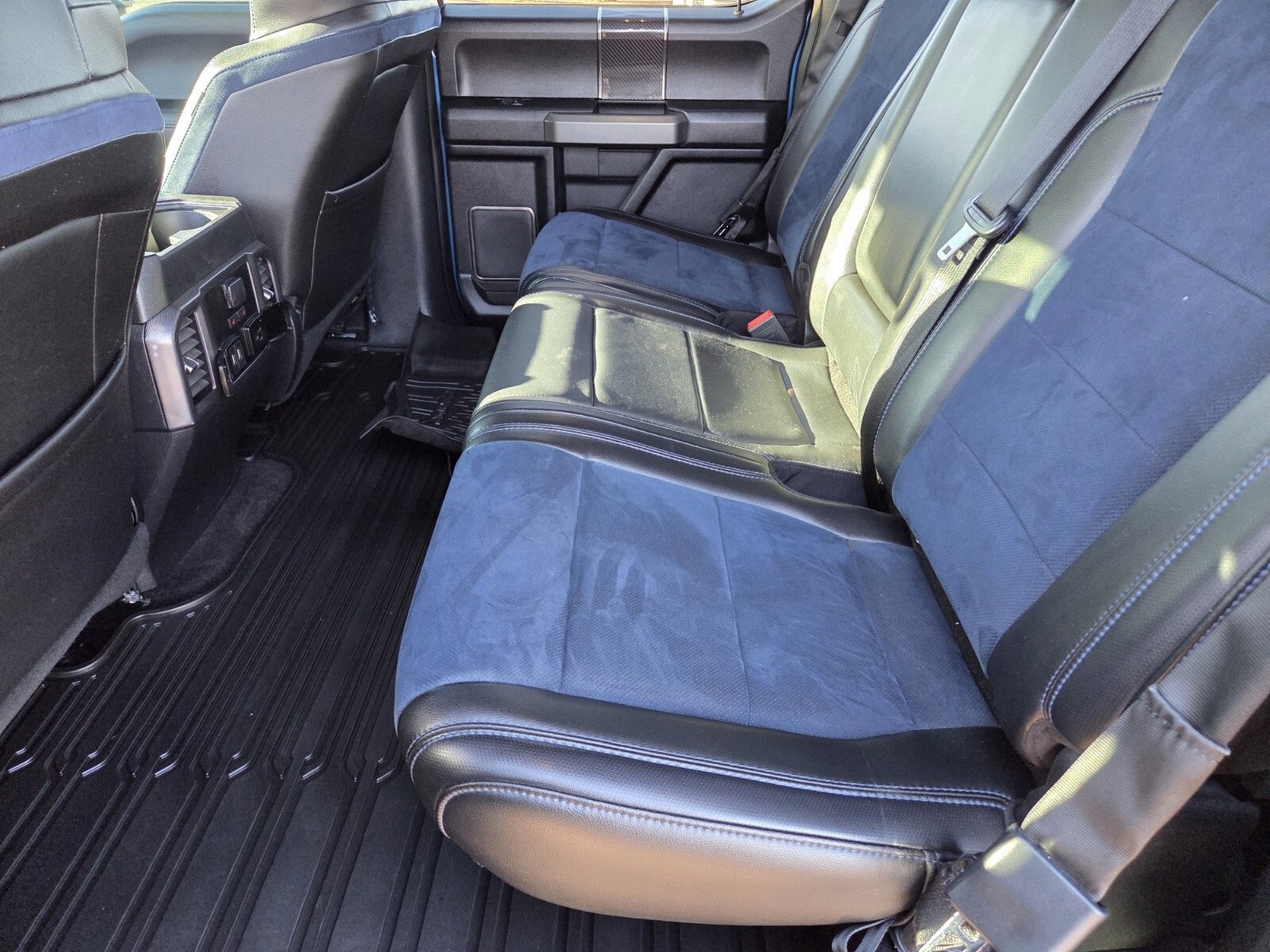 Certified 2020 Ford F150 Raptor w/ Equipment Group 802A Luxury image 12