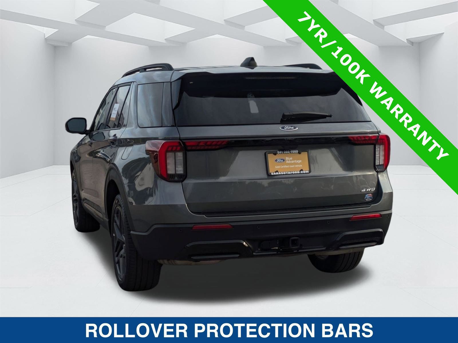 Certified 2025 Ford Explorer ST-Line w/ ST-Line Street Pack image 2