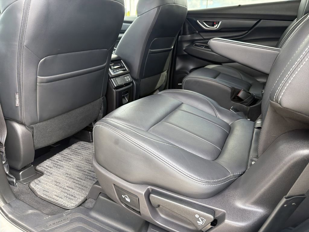 Used 2023 Subaru Ascent Limited w/ Technology Package image 16