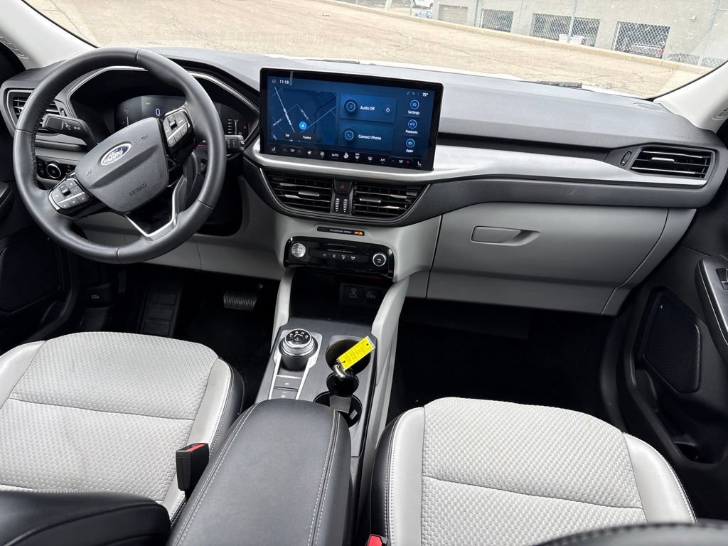 Certified 2023 Ford Escape SE FWD image 10
