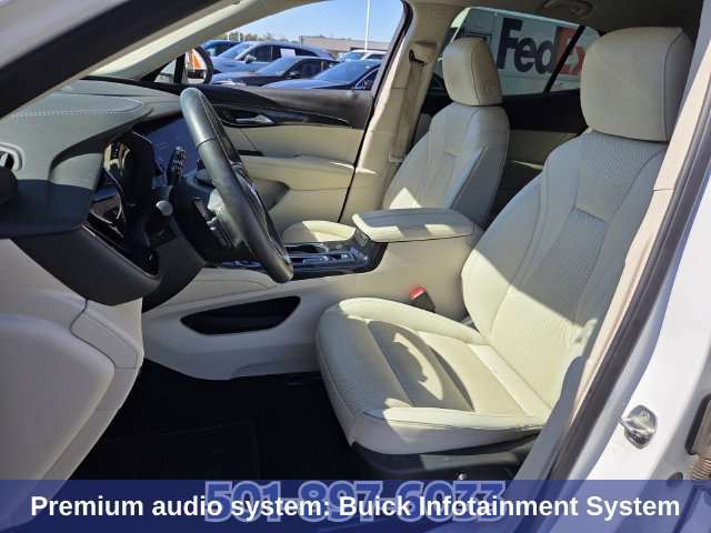 Used 2022 Buick Envision Essence w/ Safety Package FWD image 10