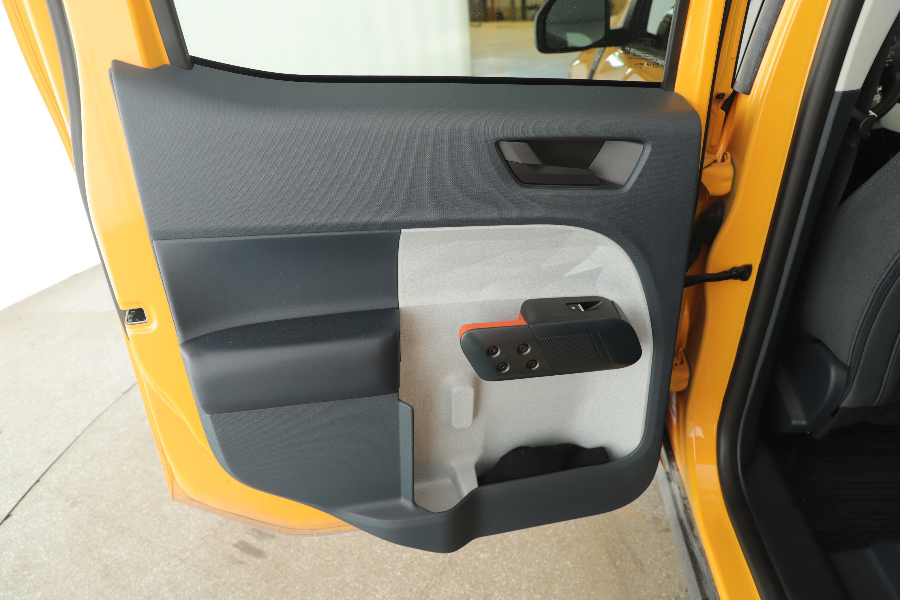 Certified 2023 Ford Maverick XLT w/ XLT Luxury Package image 24