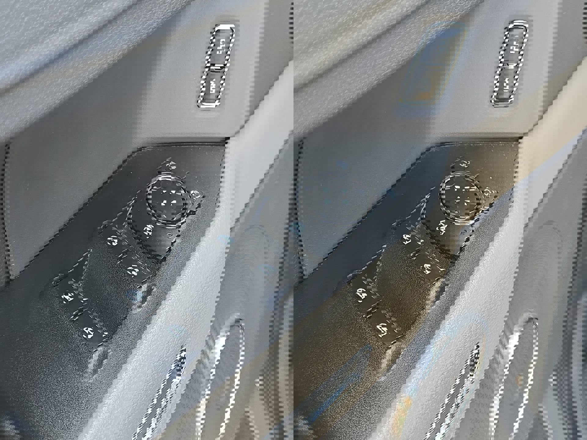 Certified 2020 Ford Expedition XLT w/ Equipment Group 201A image 14