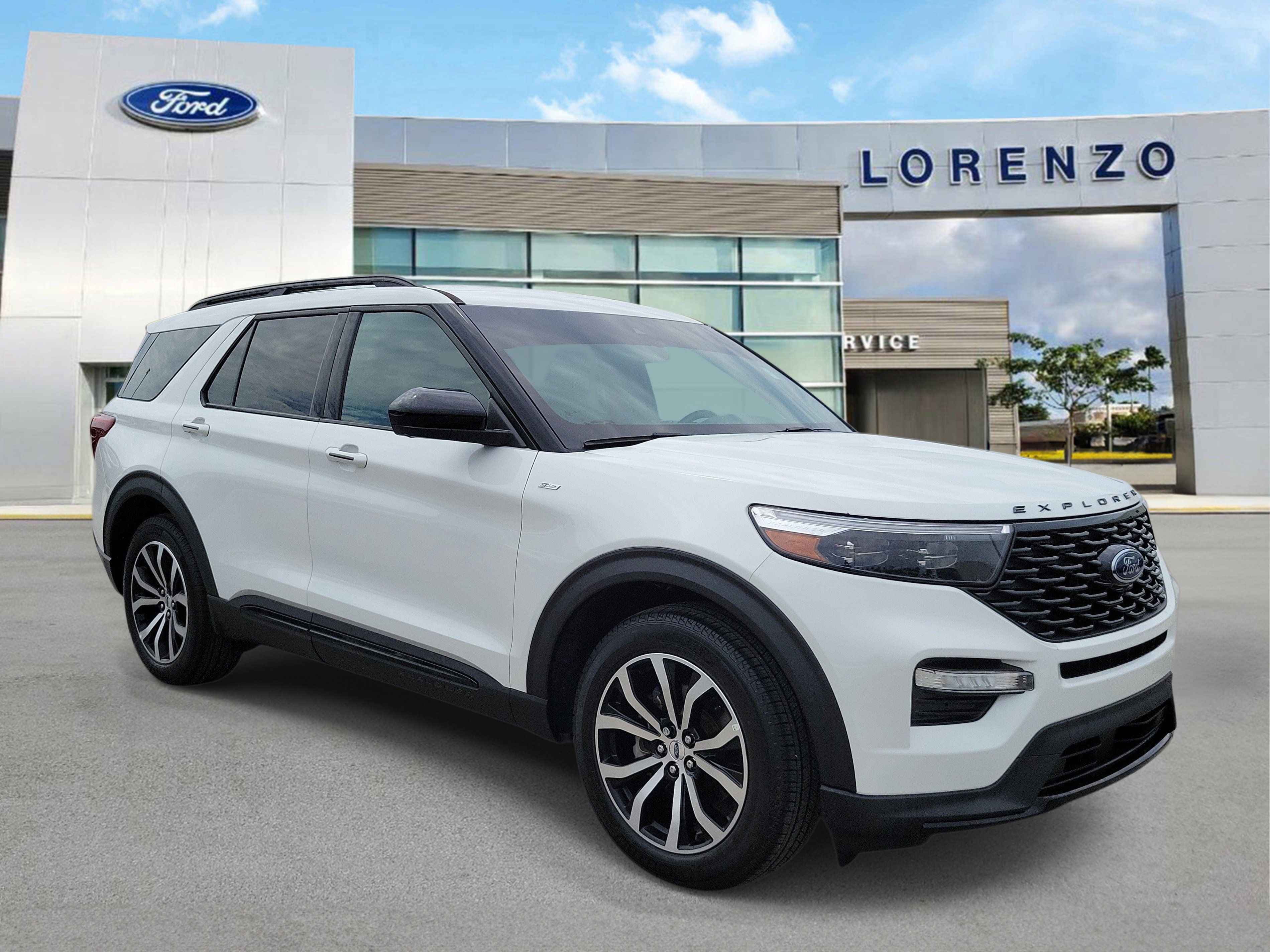 Certified 2023 Ford Explorer ST-Line w/ Class IV Trailer Tow Package RWD image 3
