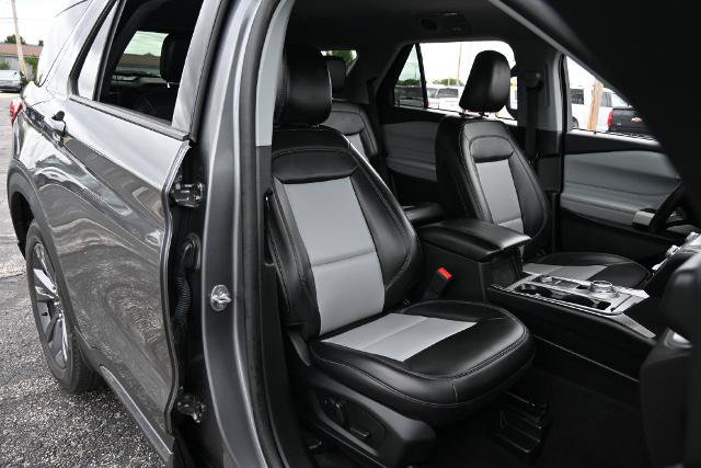 Certified 2023 Ford Explorer XLT w/ Equipment Group 202A AWD/4WD image 25