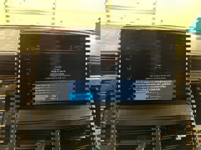 Used 2023 Chevrolet Suburban Z71 w/ Off-Road Capability Package image 14