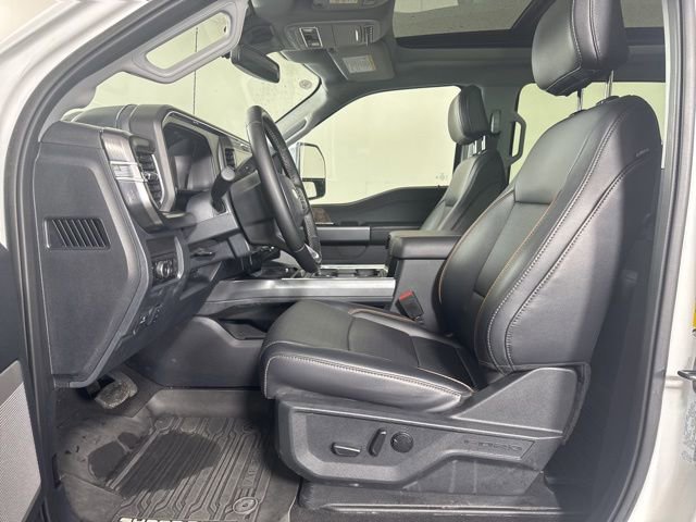 Certified 2025 Ford F450 Lariat w/ Chrome Package image 12