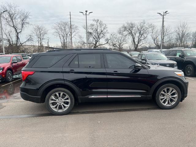 Certified 2024 Ford Explorer XLT w/ Equipment Group 202A image 5