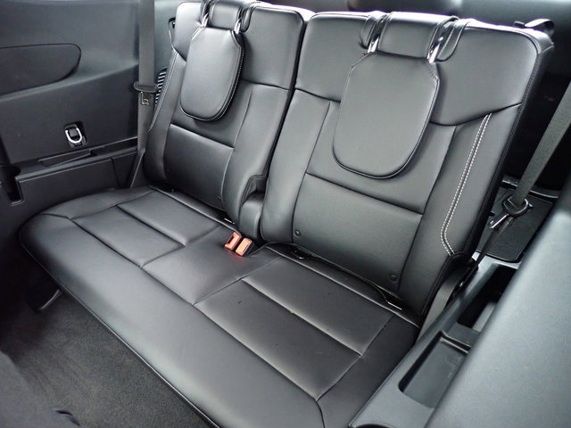 Certified 2023 Ford Explorer ST w/ Equipment Group 401A image 19