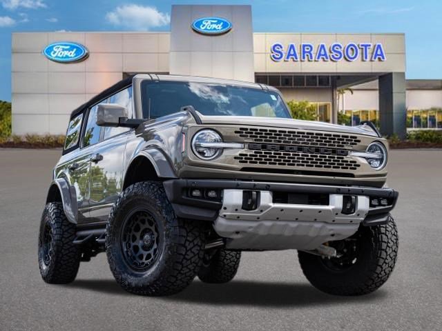 Certified 2025 Ford Bronco Outer Banks AWD/4WD image 1