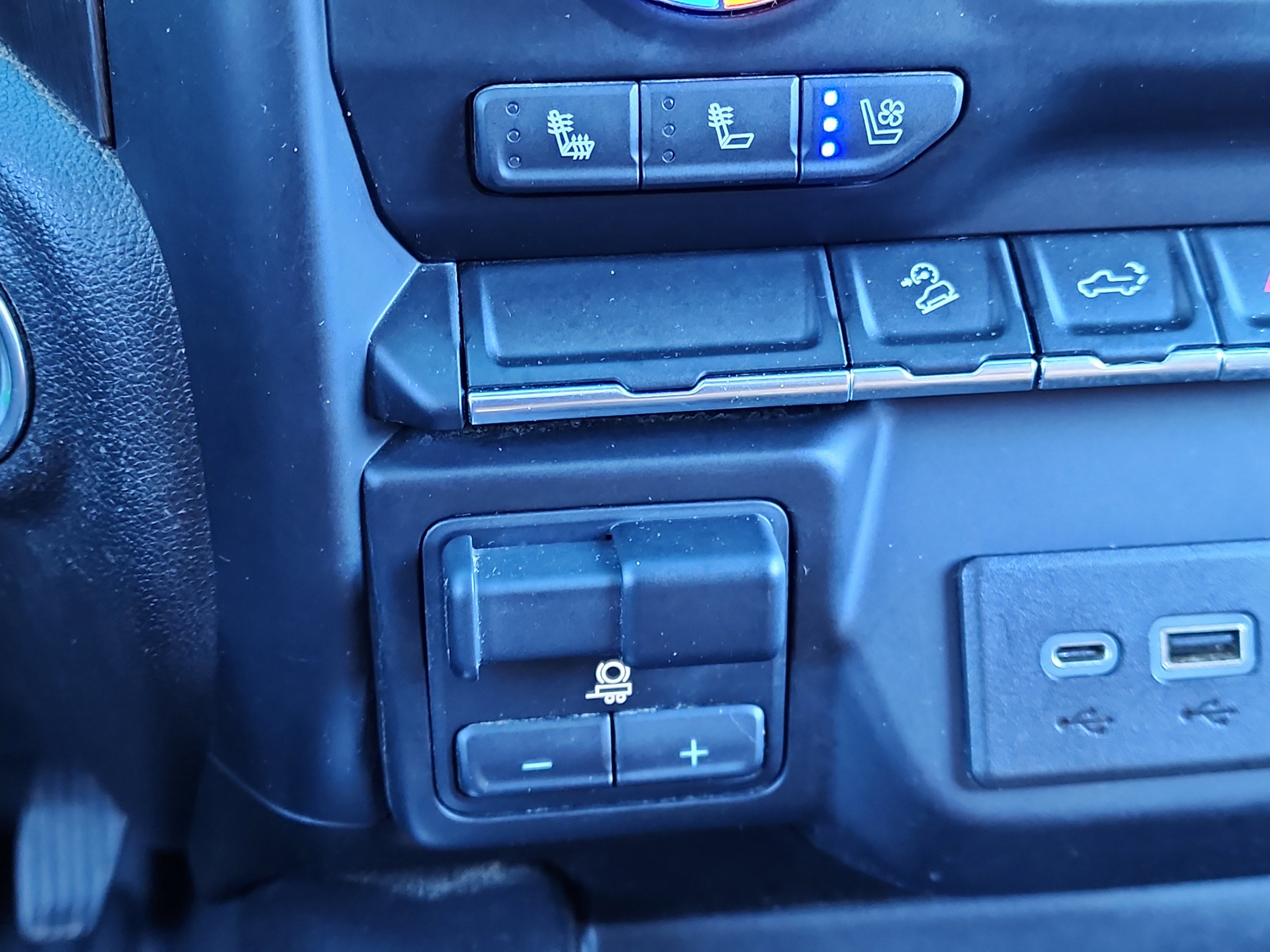 Used 2021 GMC Sierra 1500 AT4 image 25