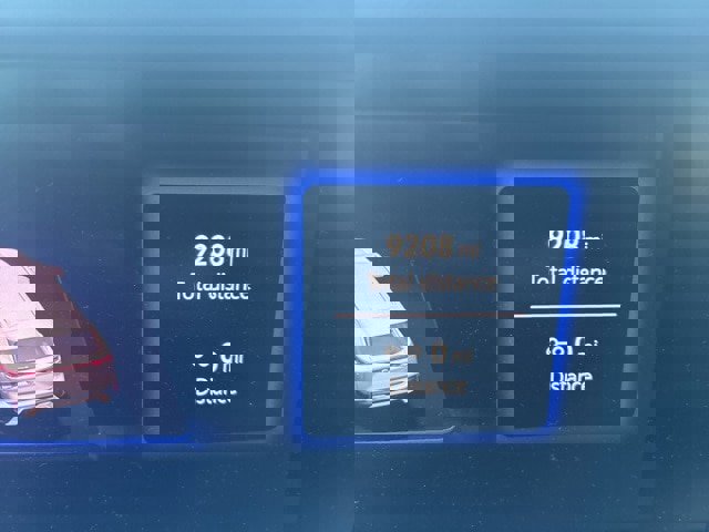 Used 2025 Volkswagen Tiguan SE R-Line image 17