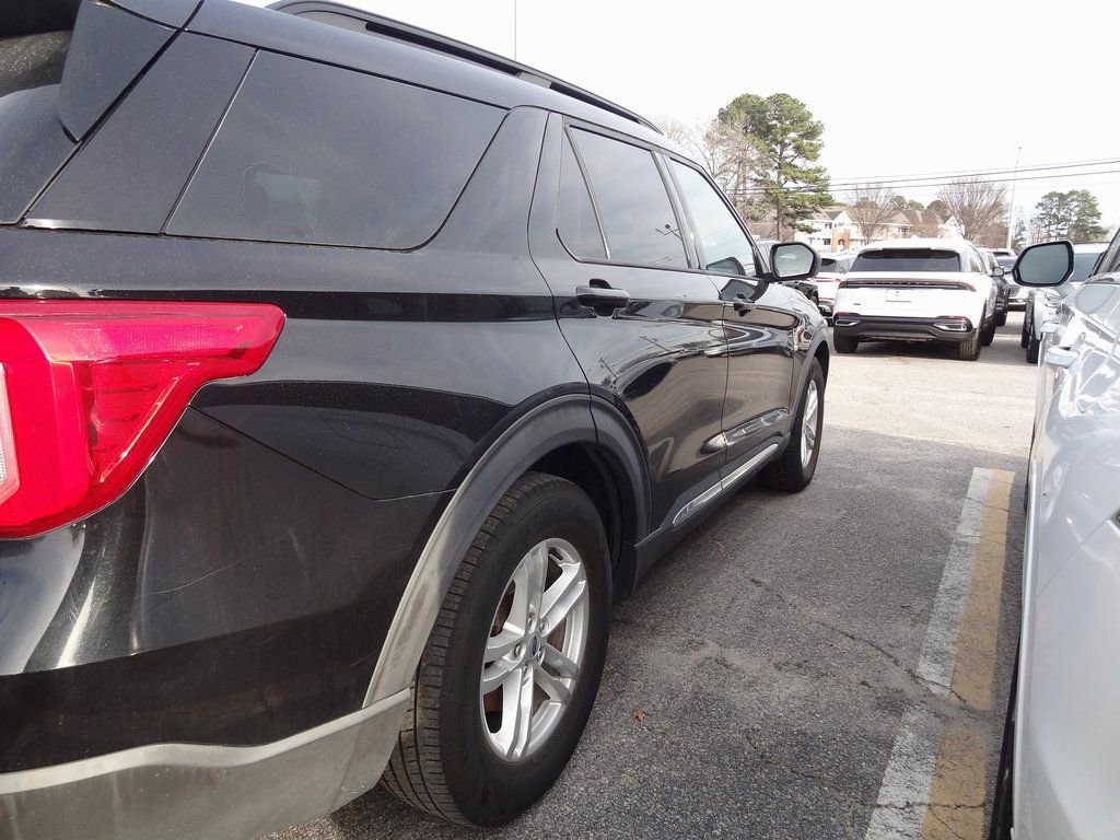 Certified 2020 Ford Explorer XLT w/ Comfort Package image 2