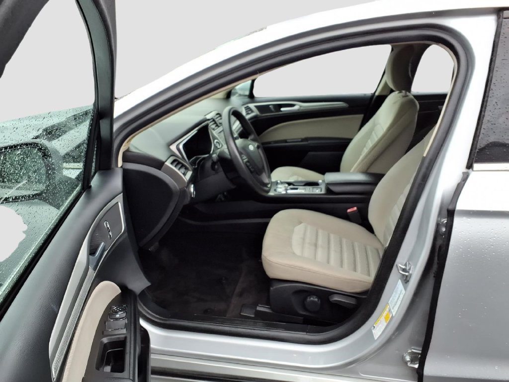 Certified 2018 Ford Fusion S FWD image 25