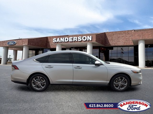 Used 2023 Honda Accord EX image 2
