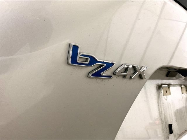 Used 2023 Toyota bZ4X AWD w/ Weather Package image 13