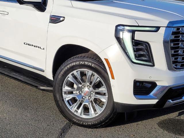 Used 2025 GMC Yukon Denali image 9