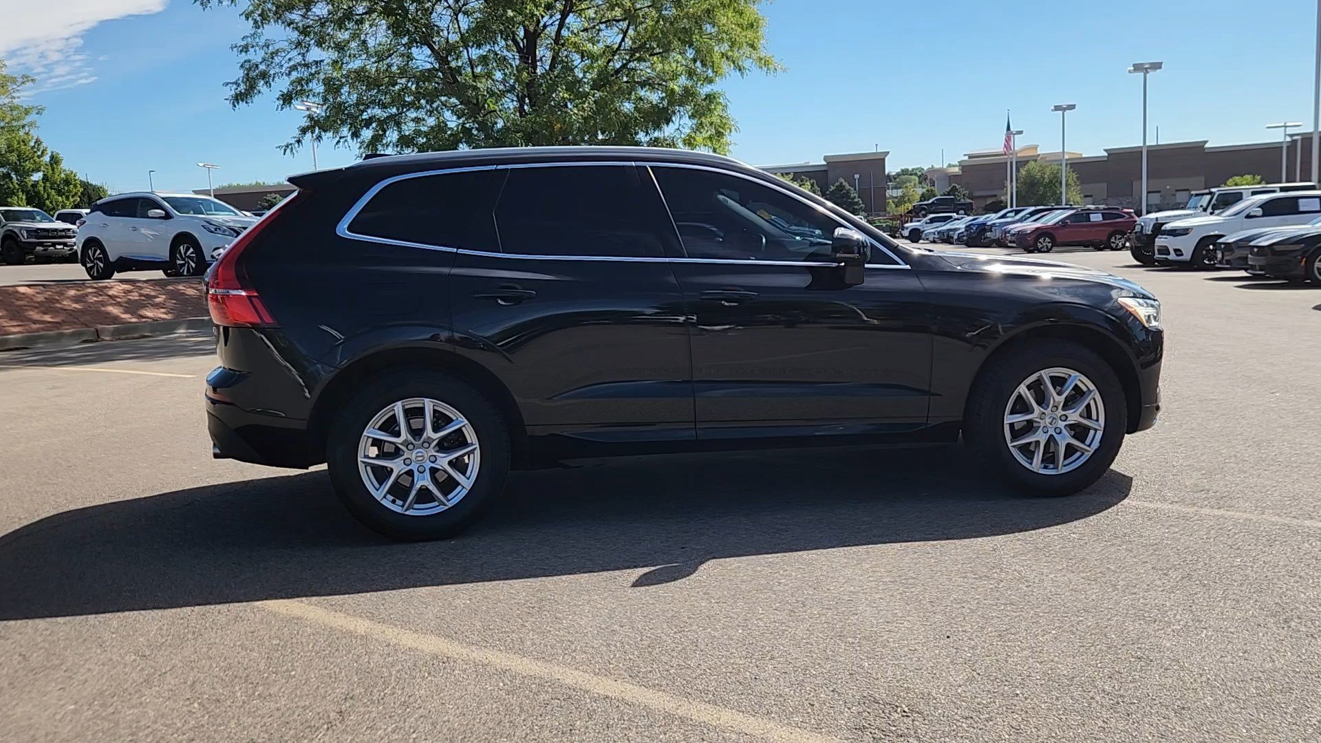 Used 2020 Volvo XC60 T5 Momentum AWD/4WD image 12