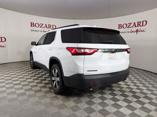 Used 2020 Chevrolet Traverse LT w/ LT Premium Package image 3