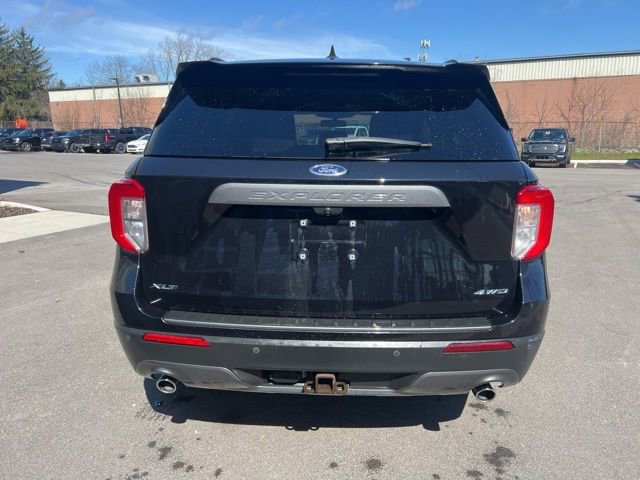 Certified 2021 Ford Explorer XLT w/ Equipment Group 202A image 7