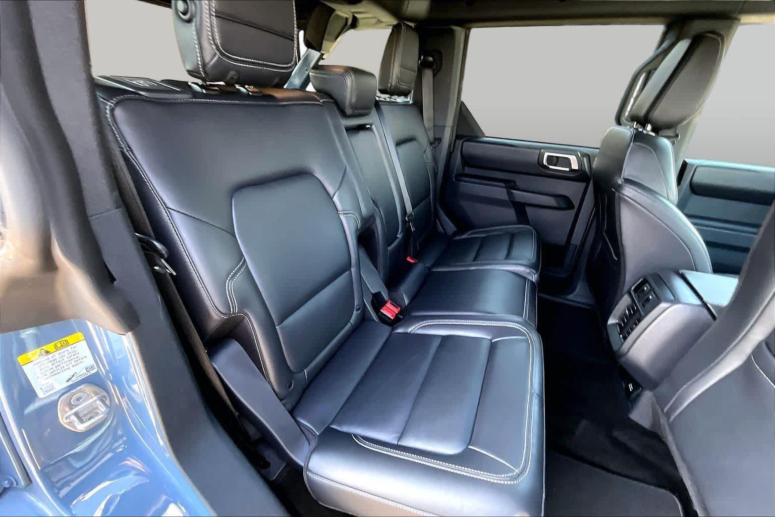 Certified 2025 Ford Bronco Outer Banks AWD/4WD image 20