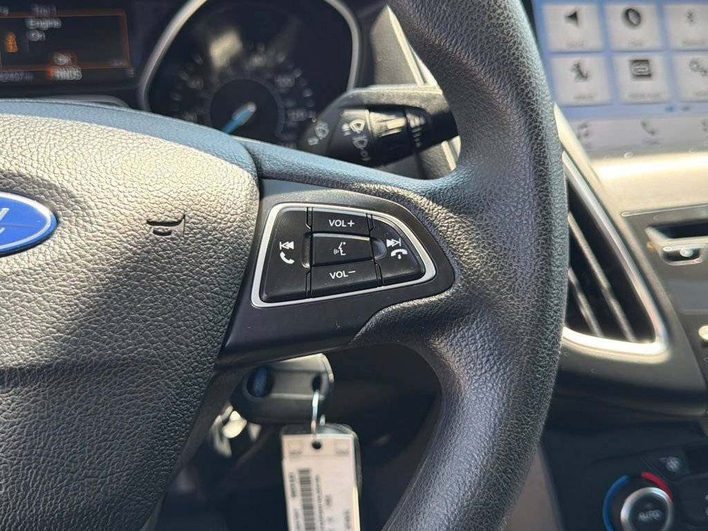 Certified 2017 Ford Focus SEL FWD image 29