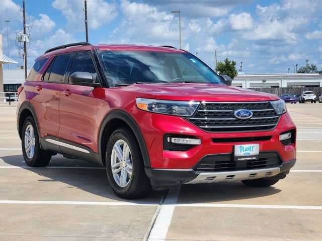 Certified 2023 Ford Explorer XLT w/ Equipment Group 202A RWD image 3