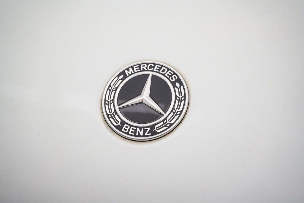 Used 2022 Mercedes-Benz GLC 300 4MATIC image 11